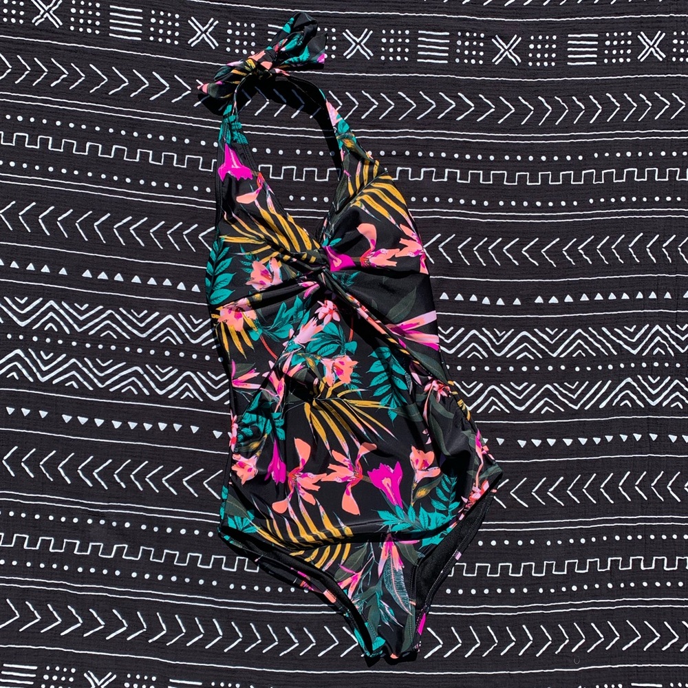 Old Navy Maternity Halter Swimsuit XS